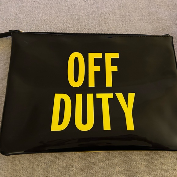 Kate Spade New York Taxi / Off Duty Gia Pouch Clutch Yellow & Black 10 X 7” NWOT - Picture 2 of 4